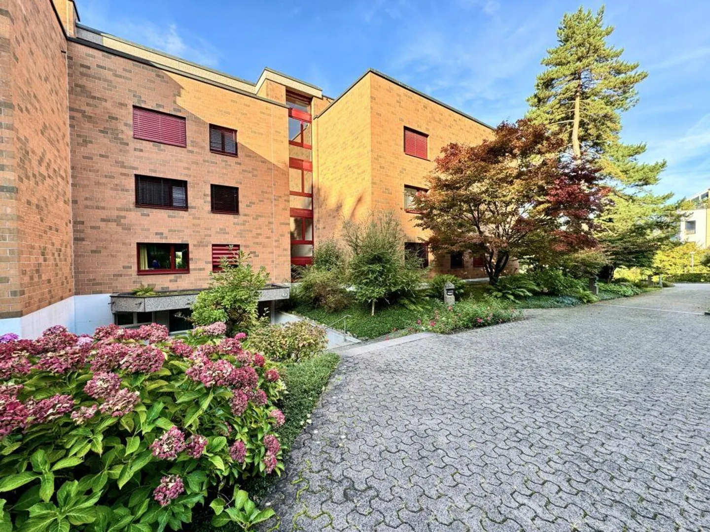 Appartement ensoleillé avec vue panoramique dans le meilleur emplacement au cœur de la Suisse - Photo 10 sur 11