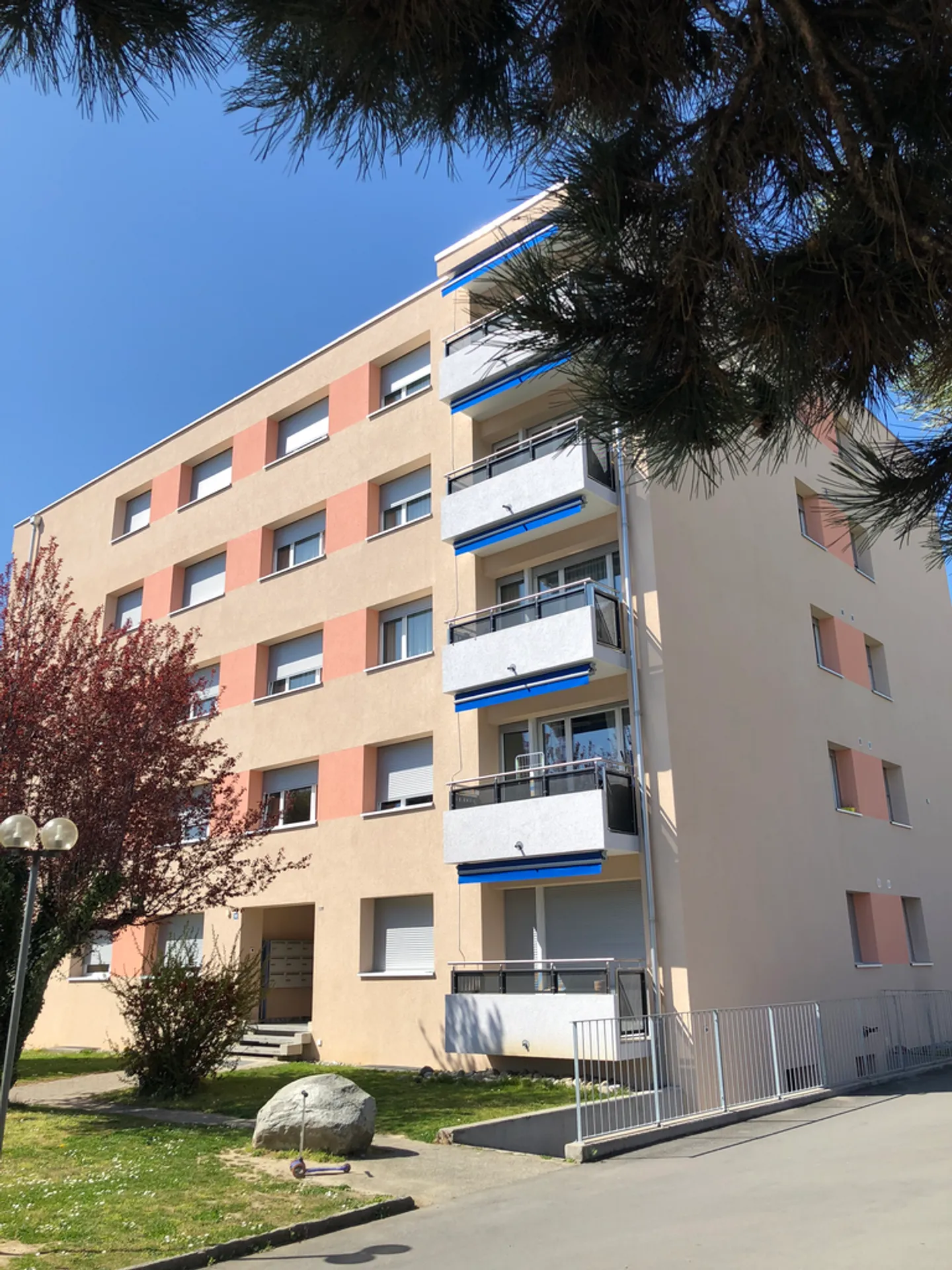 Appartamento Incantevole a Renens - Foto 1 di 10