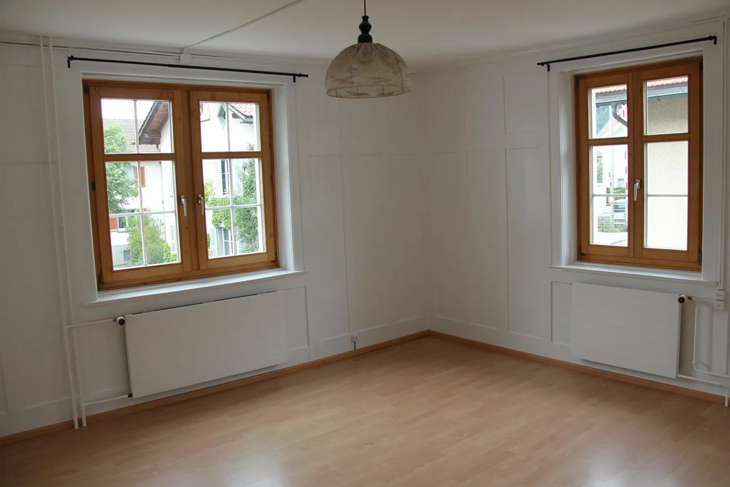 4-Room Old Building Apartment - Photo 2 of 4