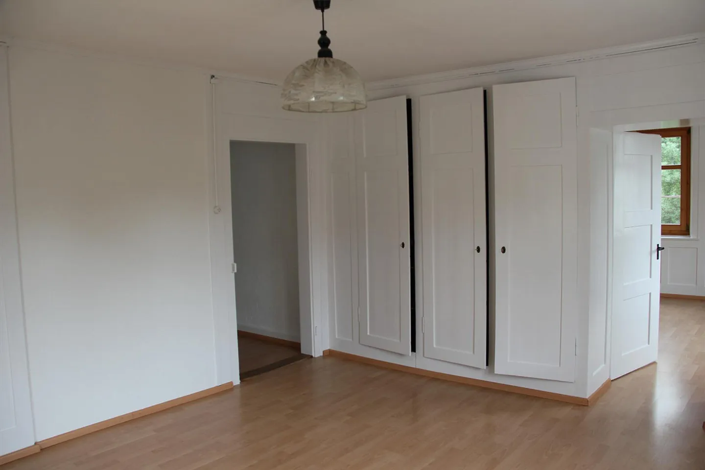 4-Room Old Building Apartment - Photo 4 of 4