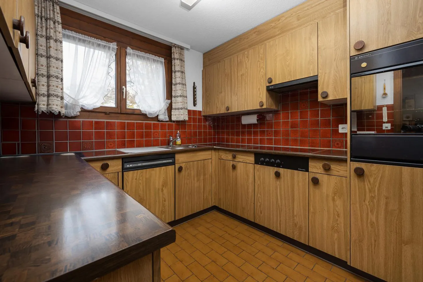 A casa nel centro del villaggio - Foto 4 di 10