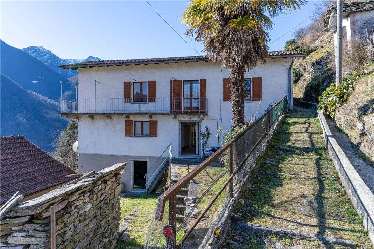 Maison tessinoise avec terrain - Photo 3 sur 13