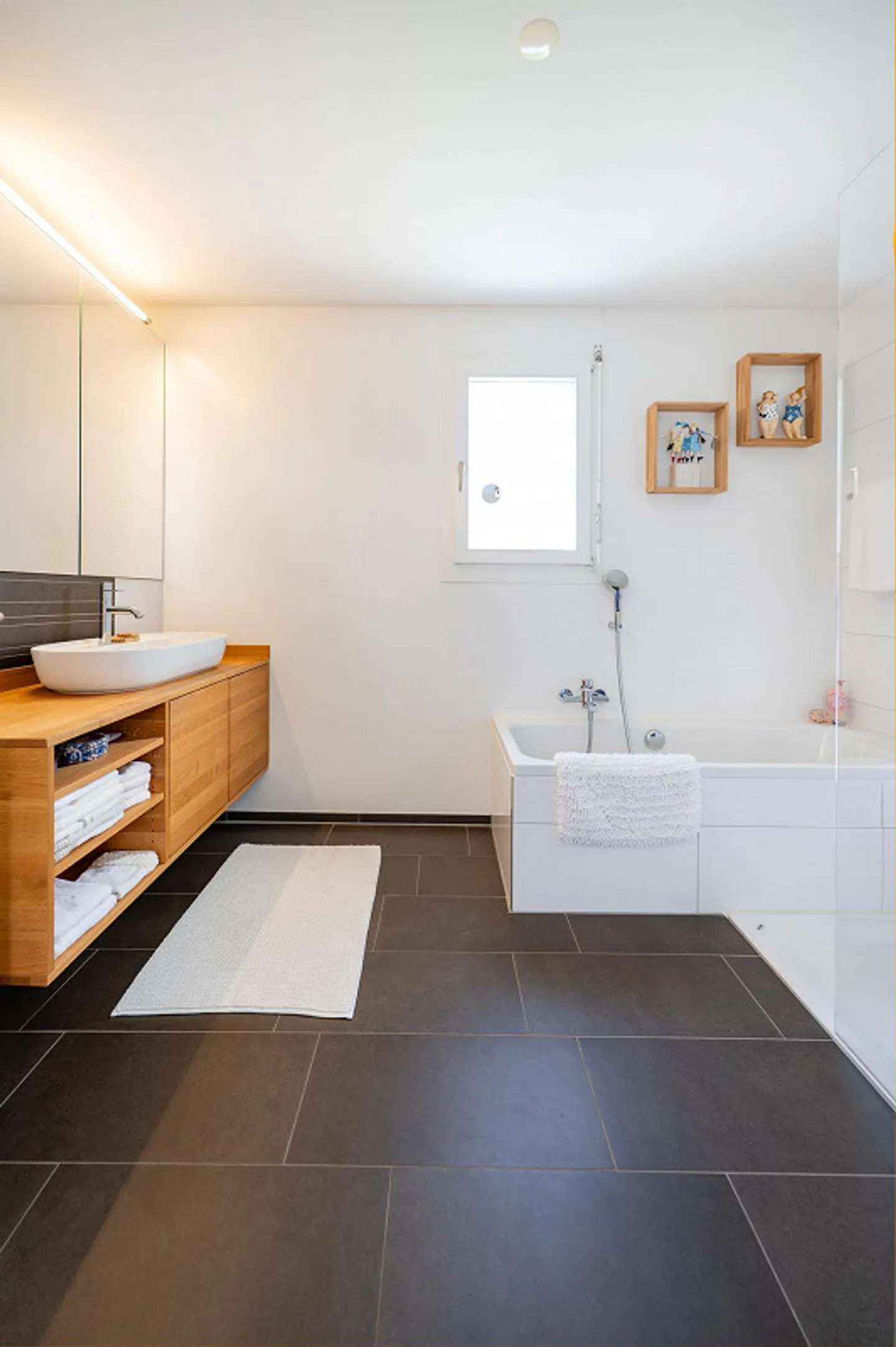 Double Family House 6.5 Rooms with Studio - Photo 9 of 13