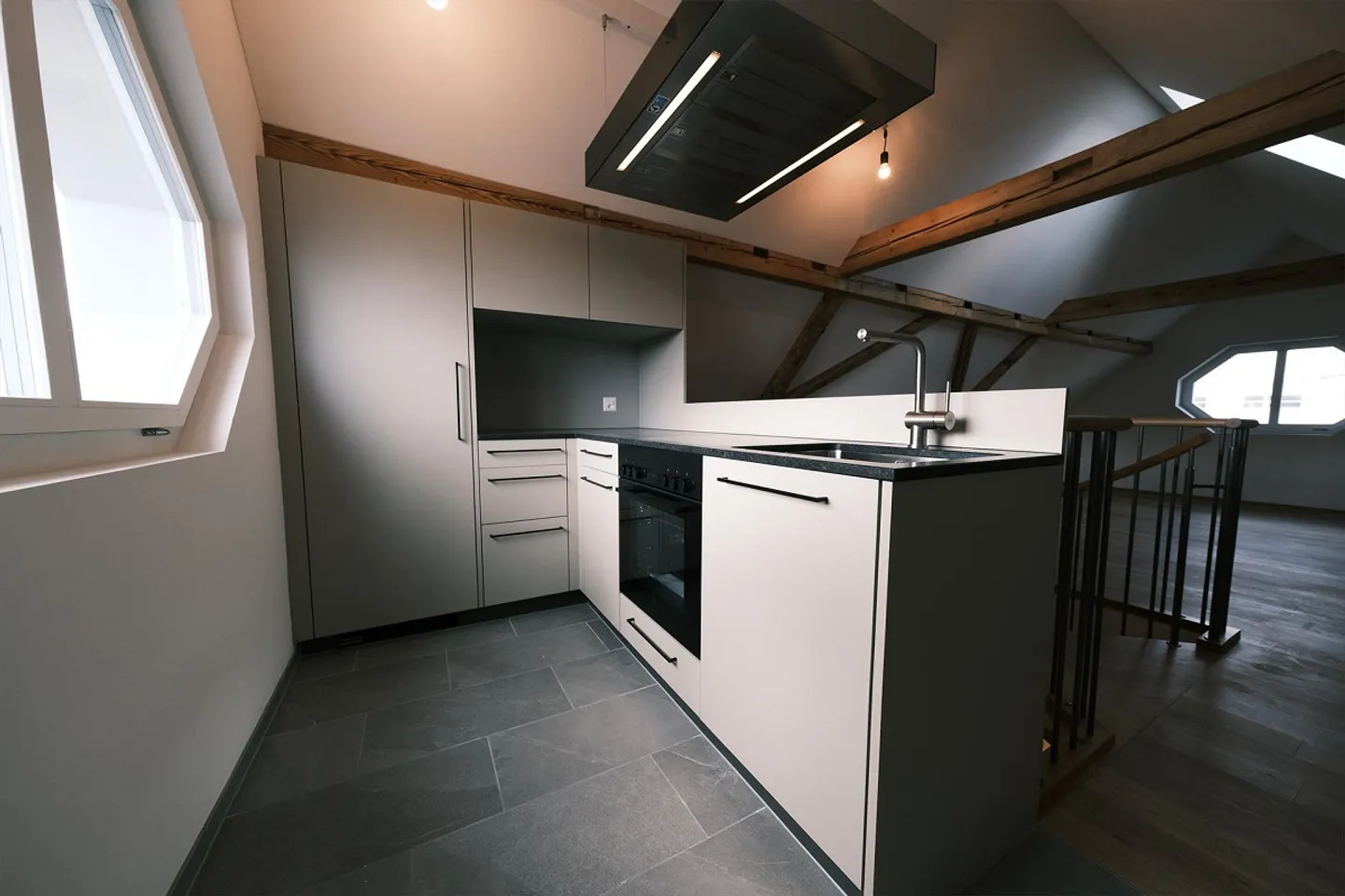 Residential and commercial building in a central location in Erlen - Photo 7 of 11