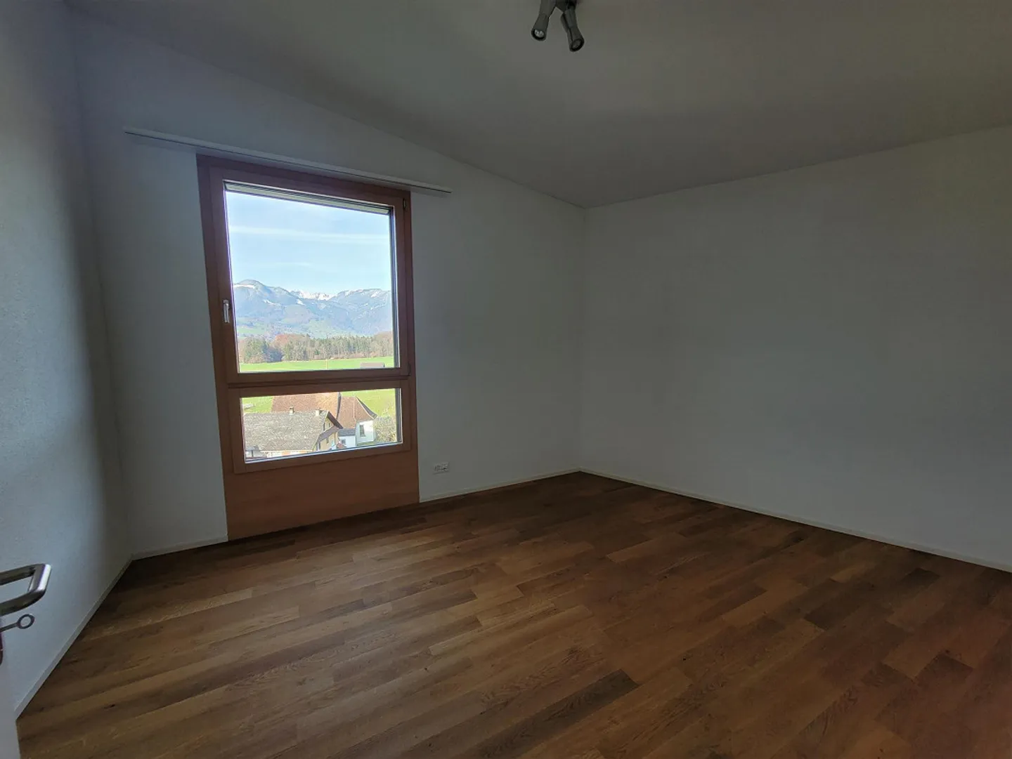 Appartement 4.5 pièces avec vue imprenable sur Obwald - Photo 14 sur 18