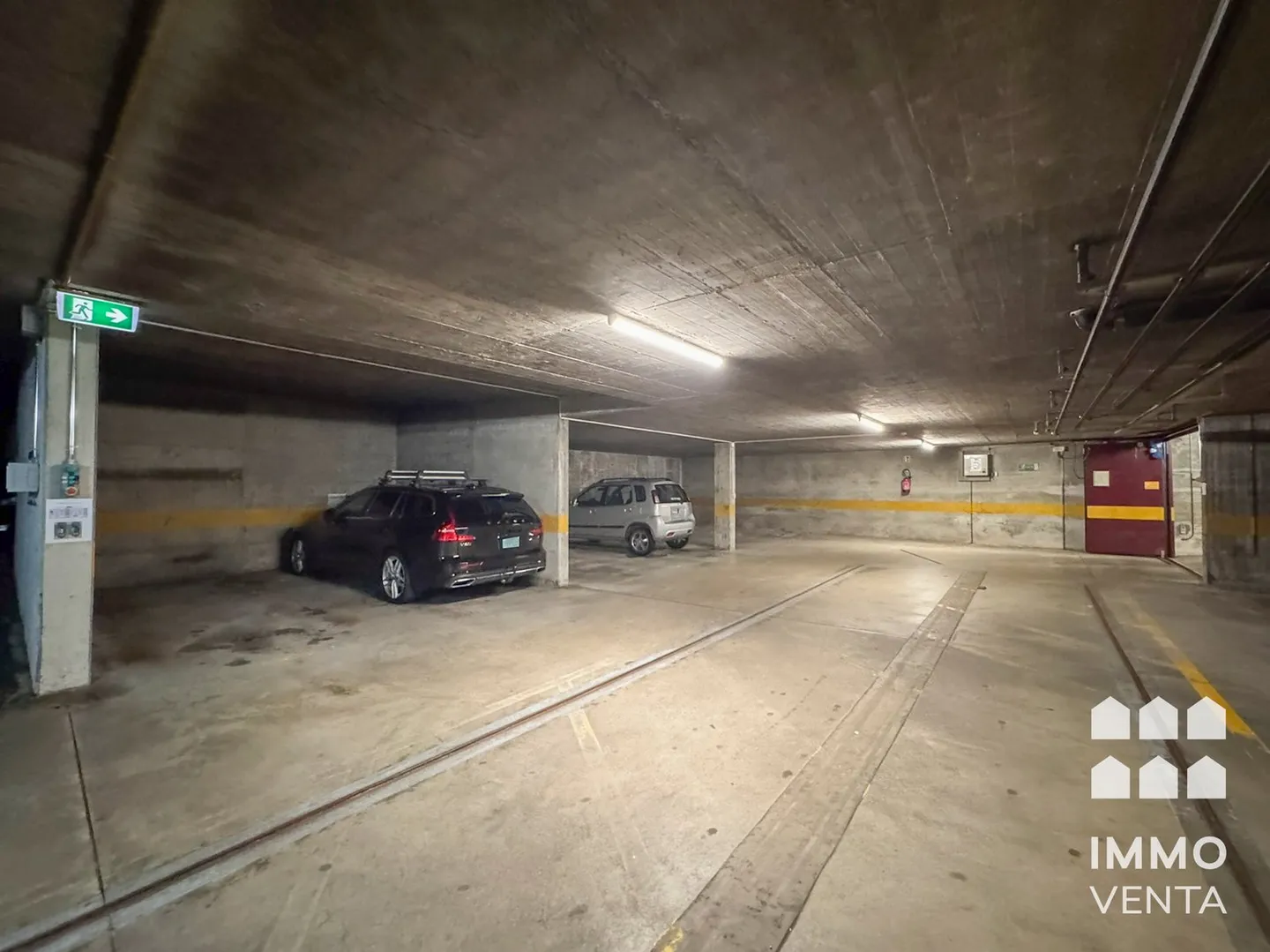 Place de parc souterraine dans un emplacement central à Bienne - Photo 3 sur 4