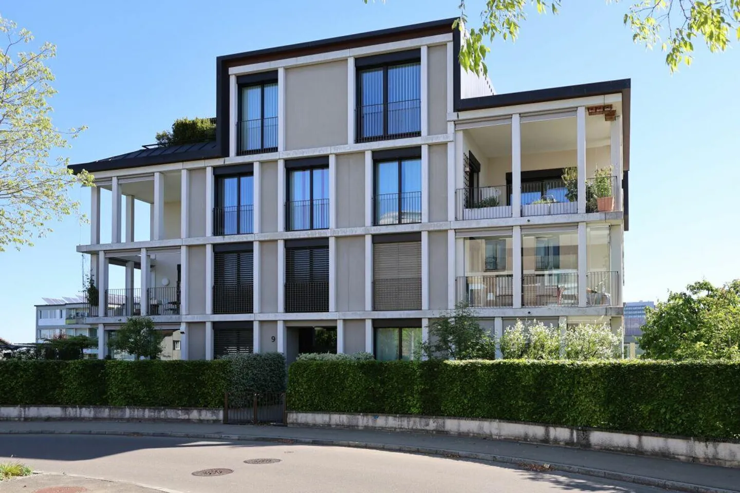 Exclusive Panorama Penthouse in Bern - Photo 1 of 16