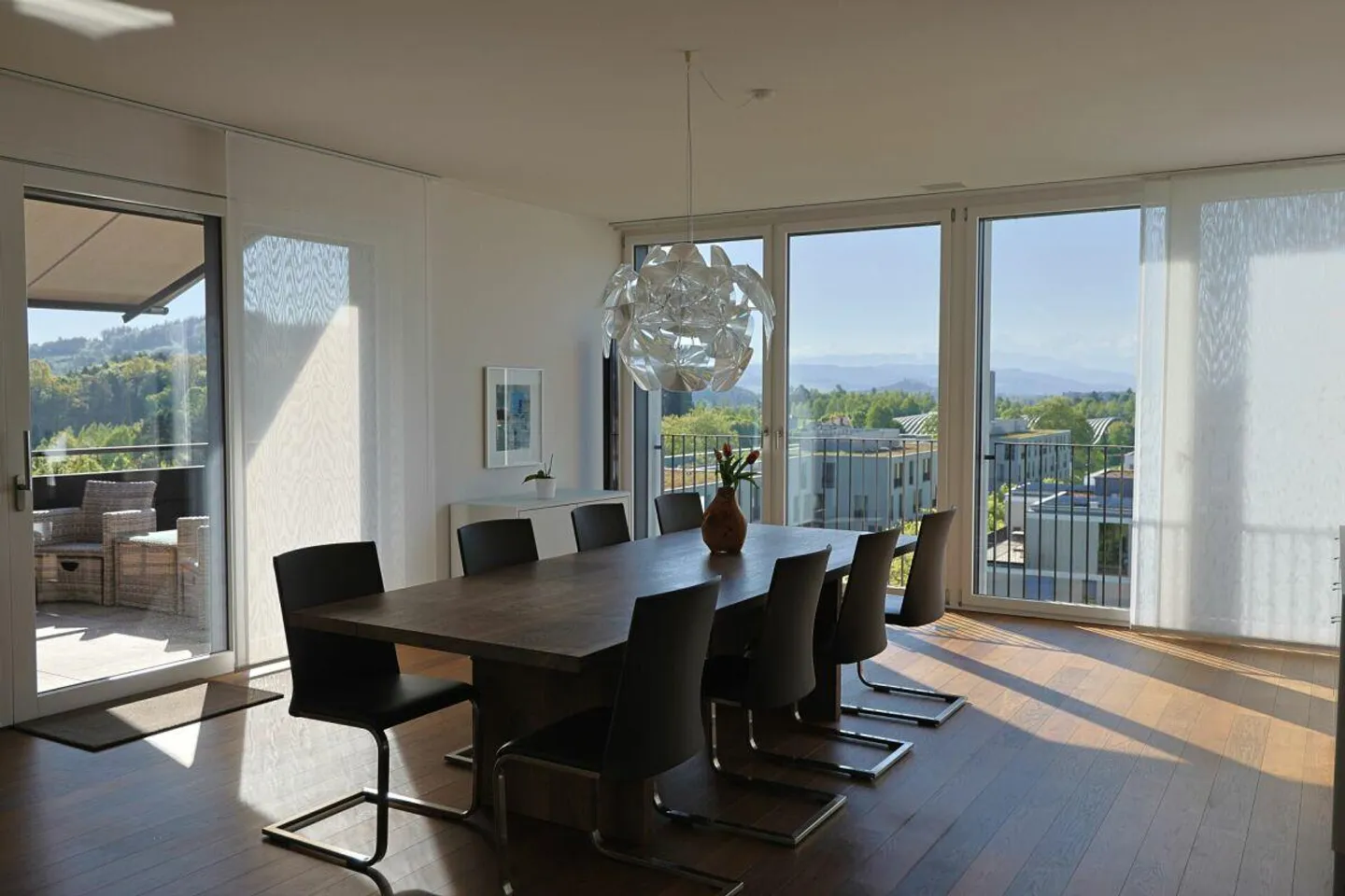 Exclusive Panorama Penthouse in Bern - Photo 2 of 16
