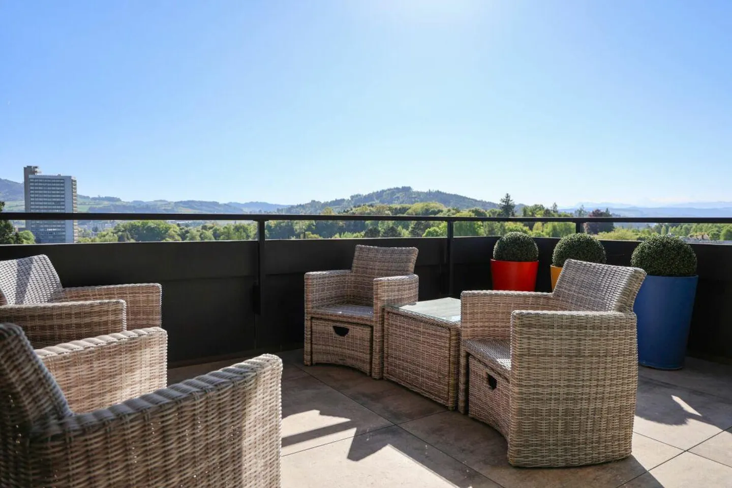 Exclusive Panorama Penthouse in Bern - Photo 7 of 16