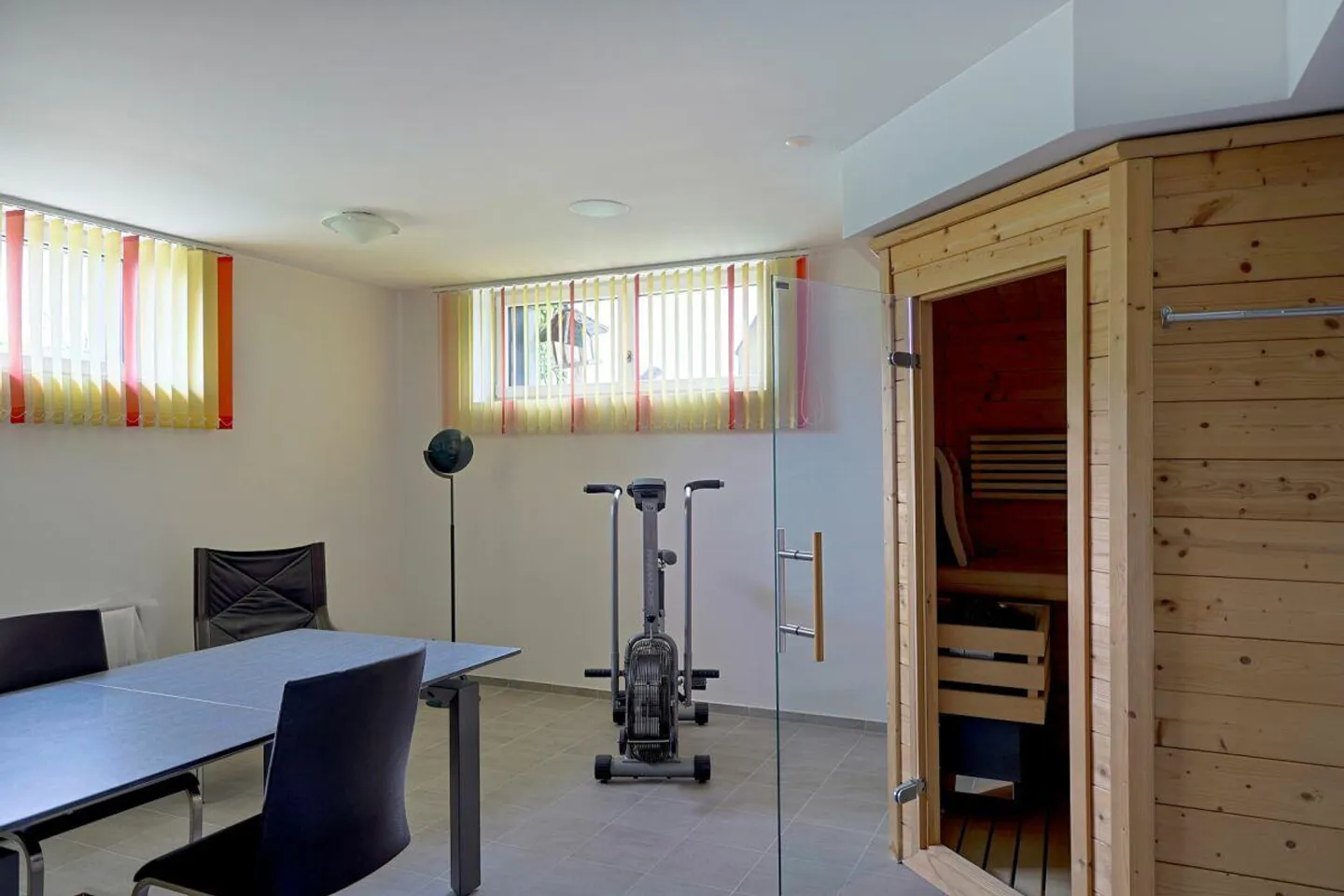 Exclusive Panorama Penthouse in Bern - Photo 13 of 16