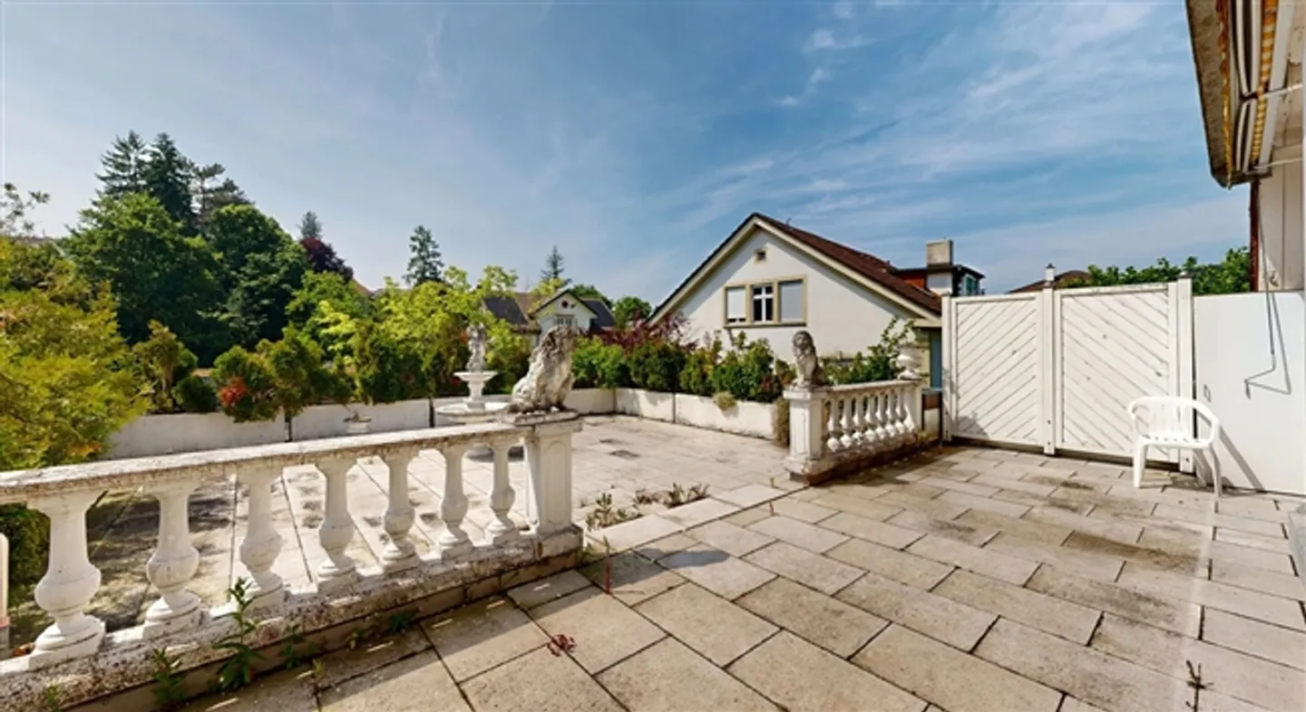 «Herrenhaus mit Arztpraxis und Schwimmhalle an bevorzugter Lage» - Foto 10 von 20