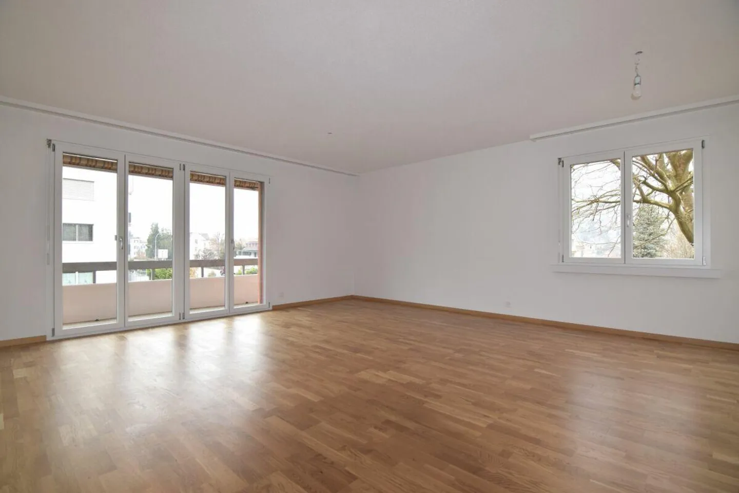 Sanierte 4.5-Zimmerwohnung im 1.OG - Photo 4 of 8