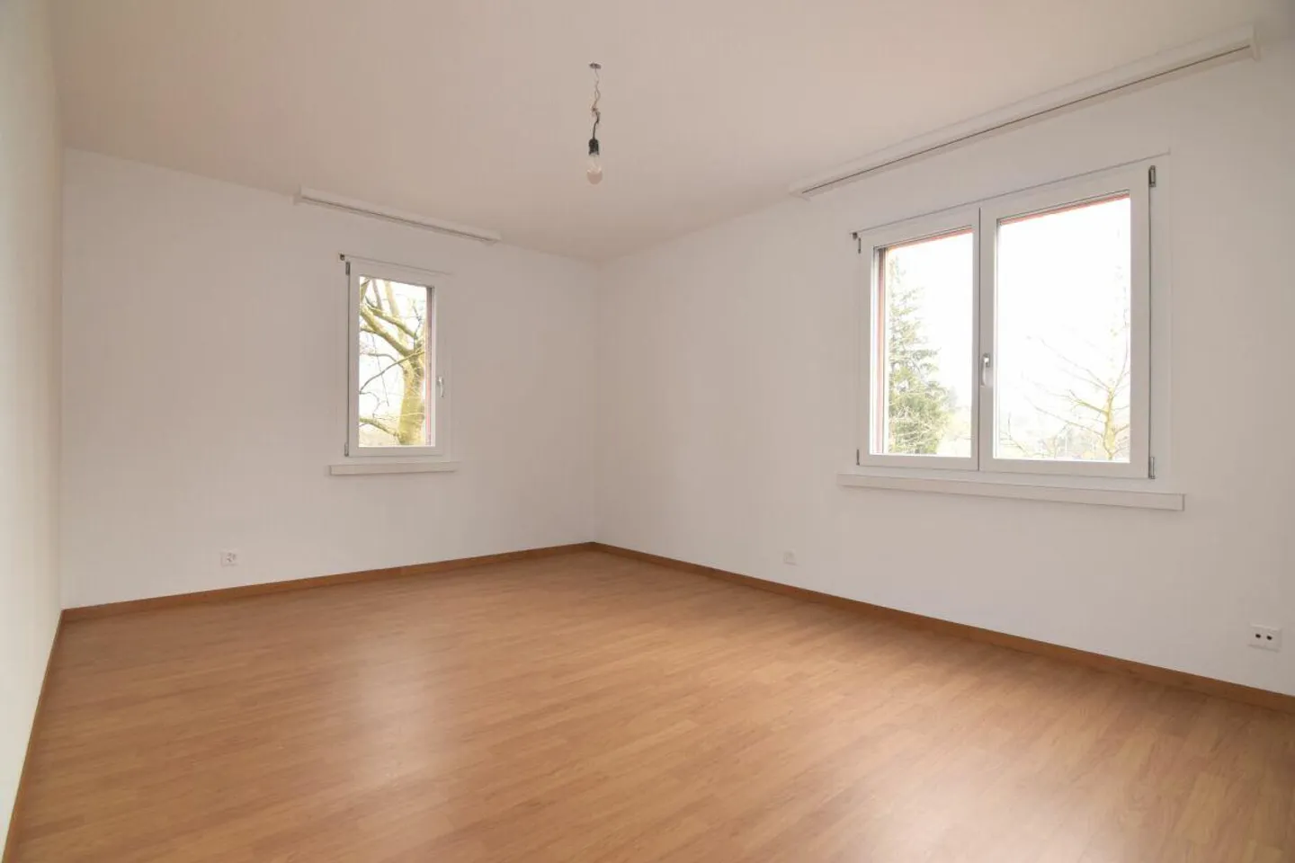 Sanierte 4.5-Zimmerwohnung im 1.OG - Photo 2 of 8