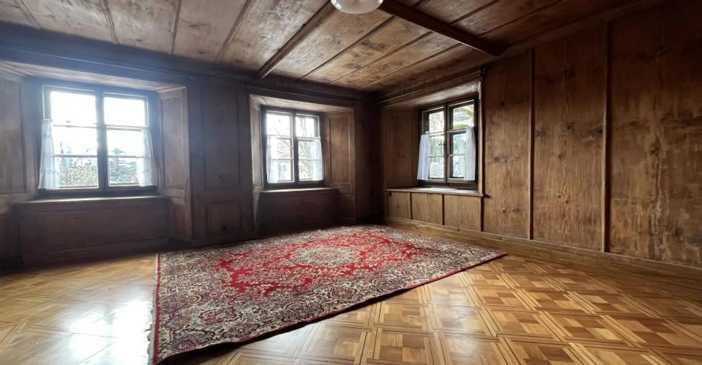 Large 1.5-room apartment - Photo 2 of 6