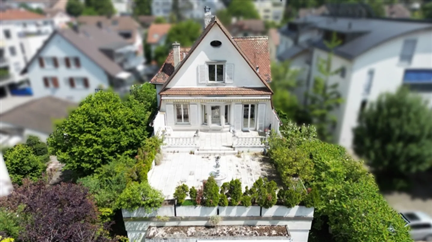 «Herrenhaus mit Arztpraxis und Schwimmhalle an bevorzugter Lage» - Foto 11 von 20