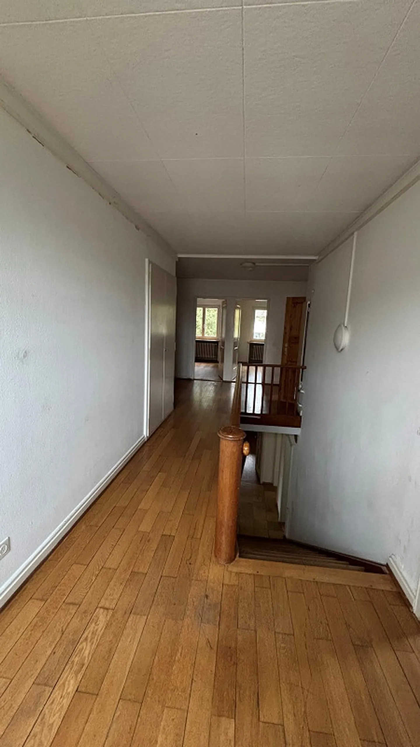 10-room villa with large garden in a sunny and quiet location - Photo 12 of 20