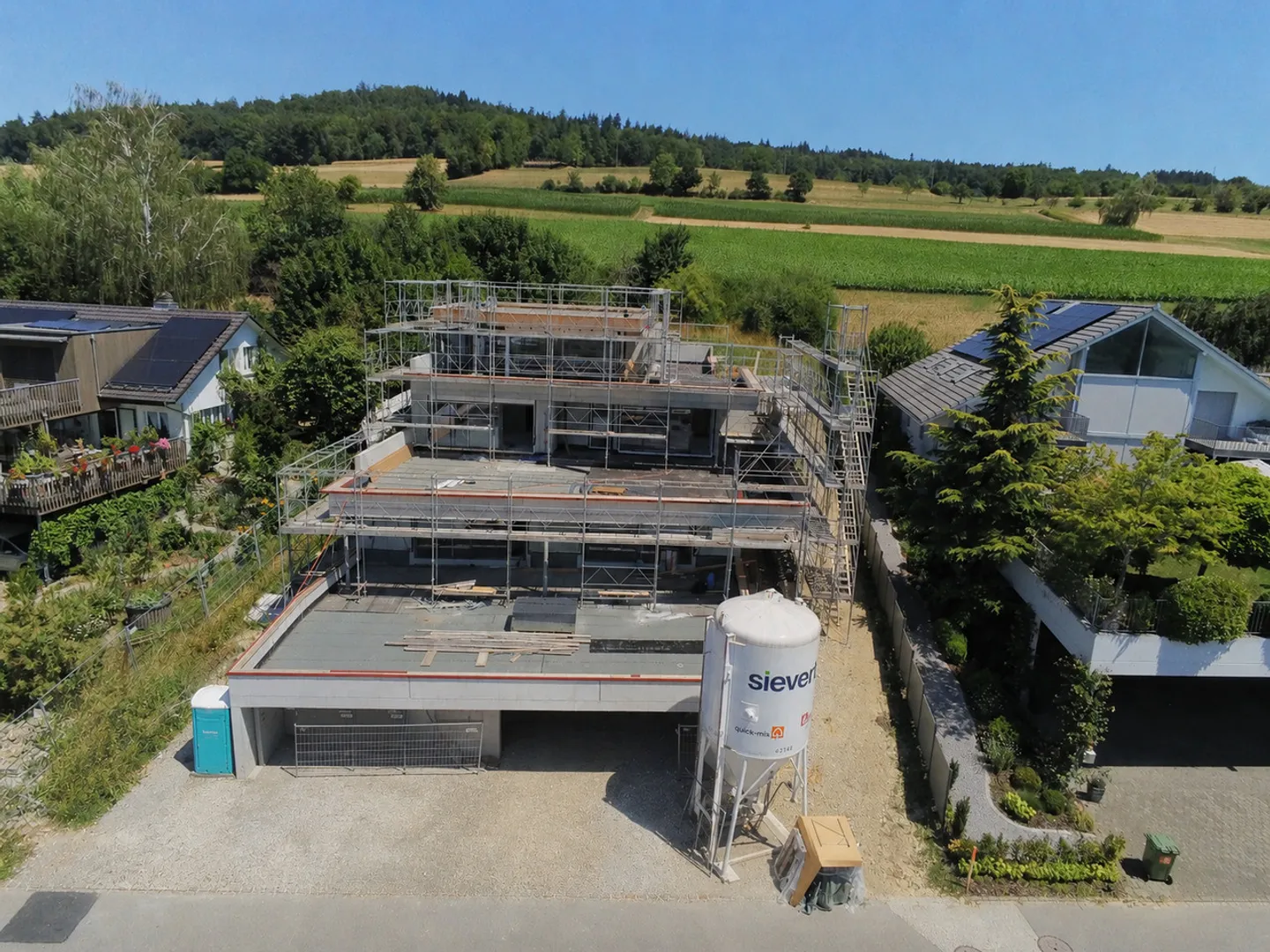 Appartement neuf de 3,5 pièces attrayant dans un emplacement en pente recherché - Photo 9 sur 12