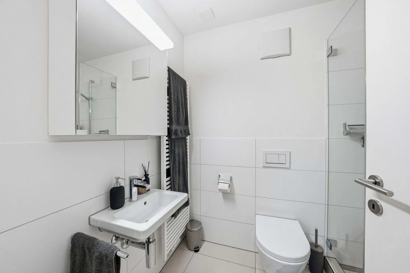 2.5-Room Apartment - Photo 7 of 12