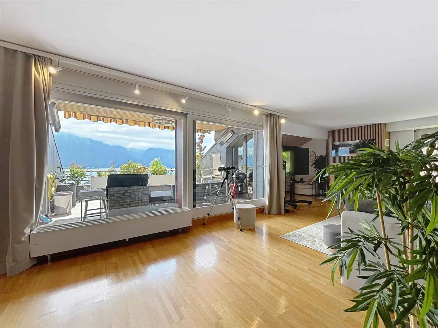 Apartment for sale - Photo 2 of 9