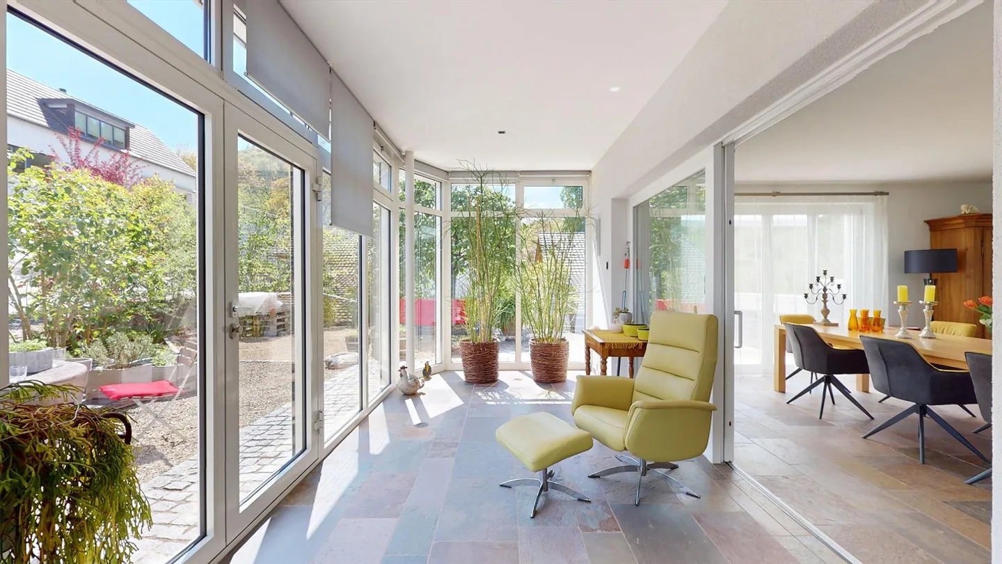Incantevole casa unifamiliare di 7 stanze con splendida vista panoramica, doppio garage e bel giardino - Foto 5 di 12
