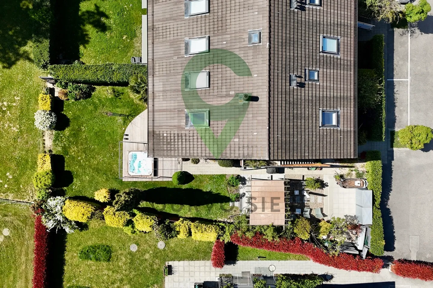 Triplex Magnifique avec Jardin - Photo 13 sur 14