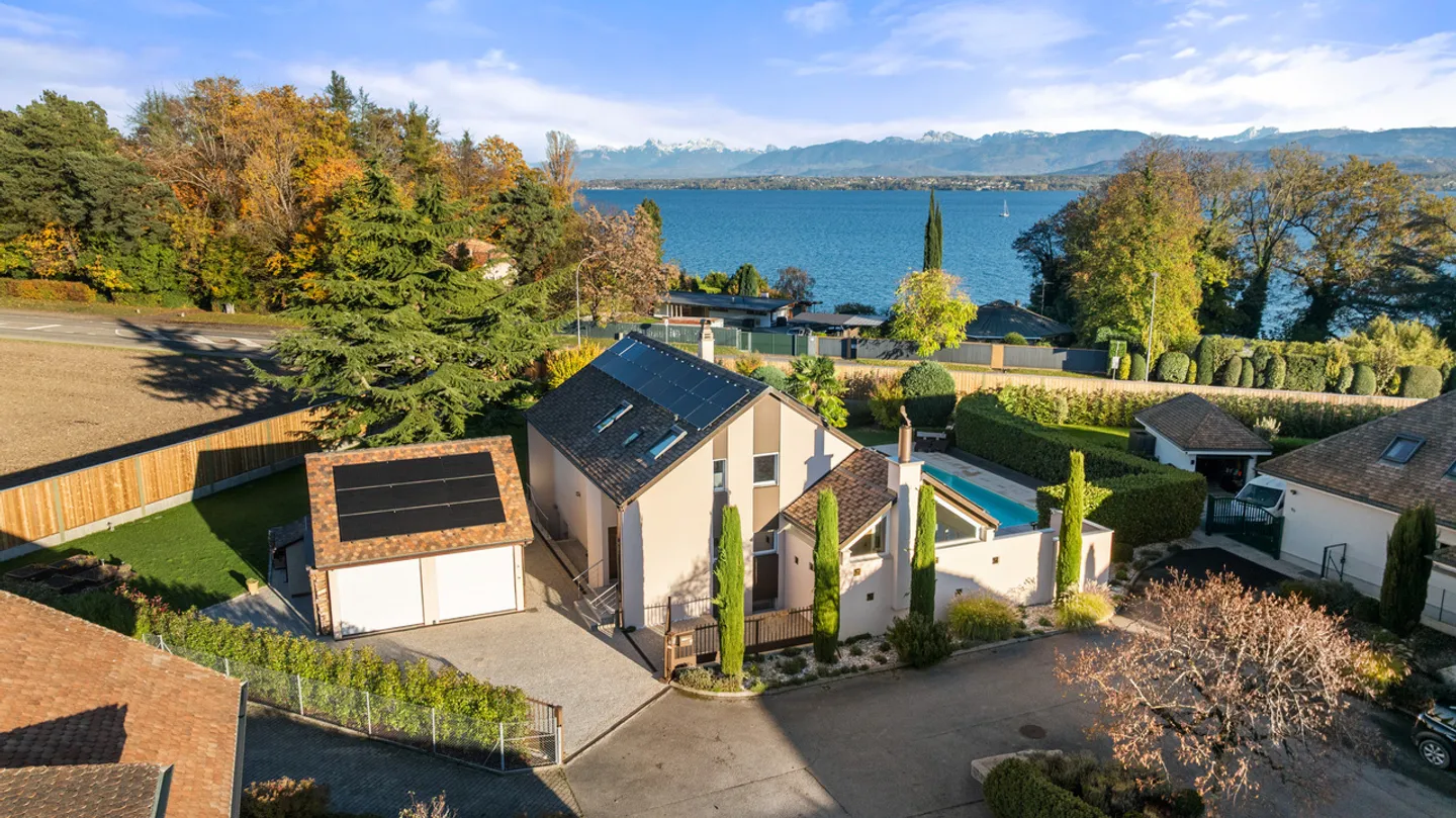 Sehr schöne individuelle Villa mit Pool nur wenige Schritte vom See in Crans - Foto 11 von 14