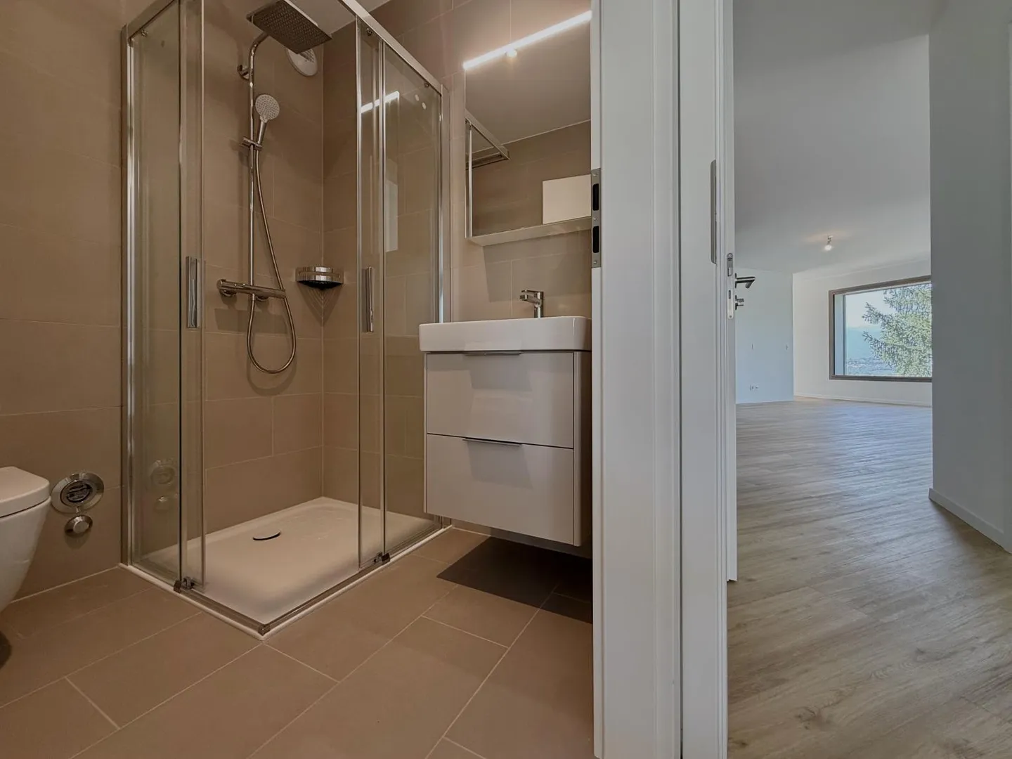 5-room apartment - Photo 3 of 4