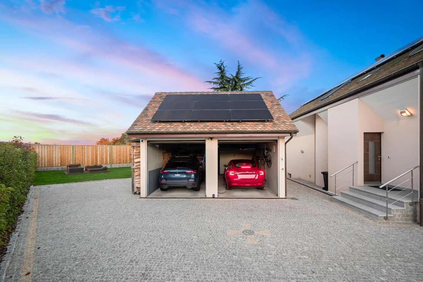 Sehr schöne individuelle Villa mit Pool nur wenige Schritte vom See in Crans - Foto 13 von 14