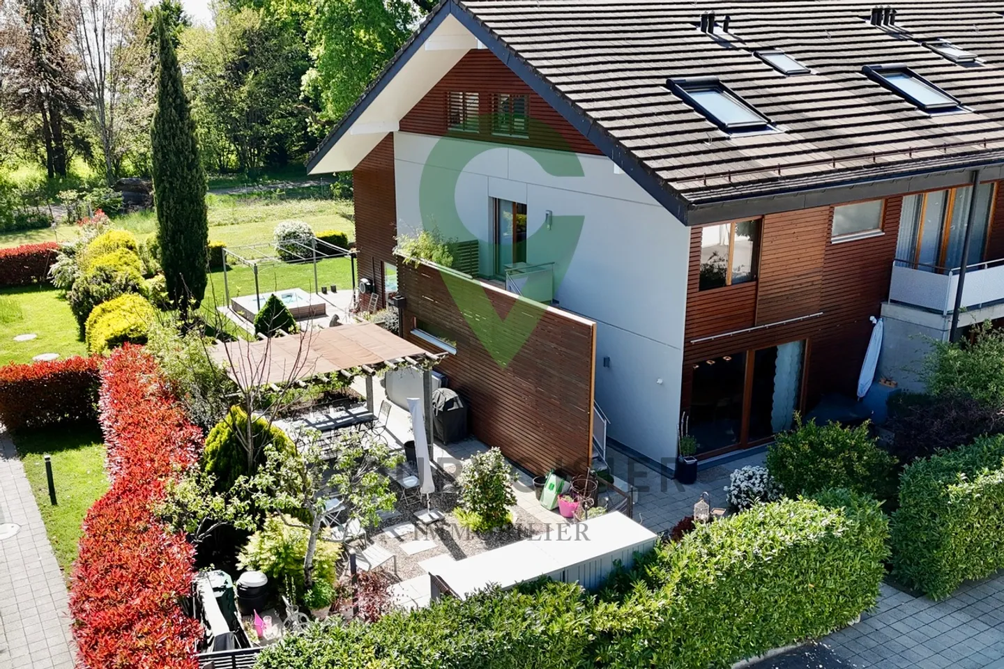 Magnifico triplex di 7 stanze con area esterna privata - Foto 1 di 19