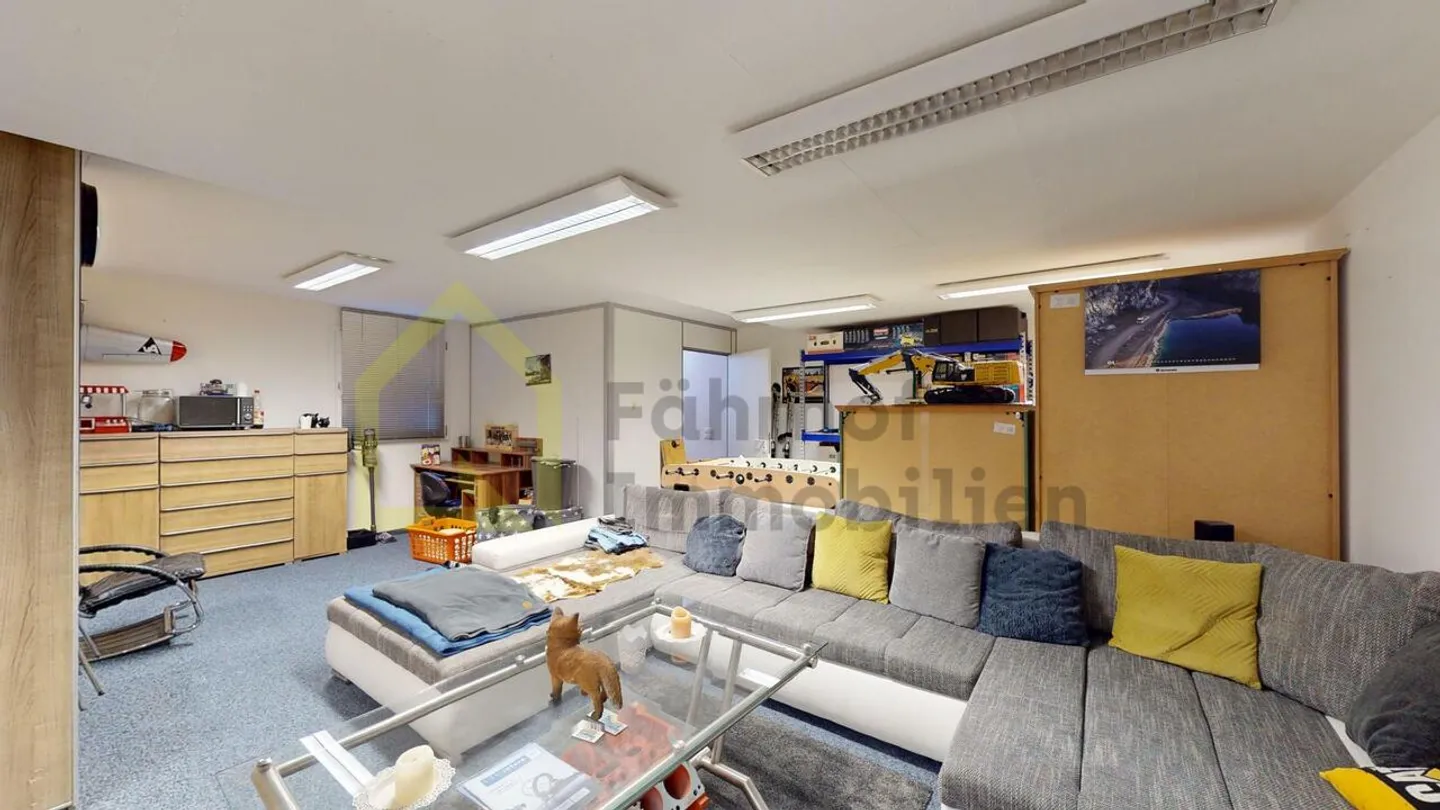 Freistehendes 6.5-Zi. EFH mit Charme und extra Platz - Foto 13 von 15