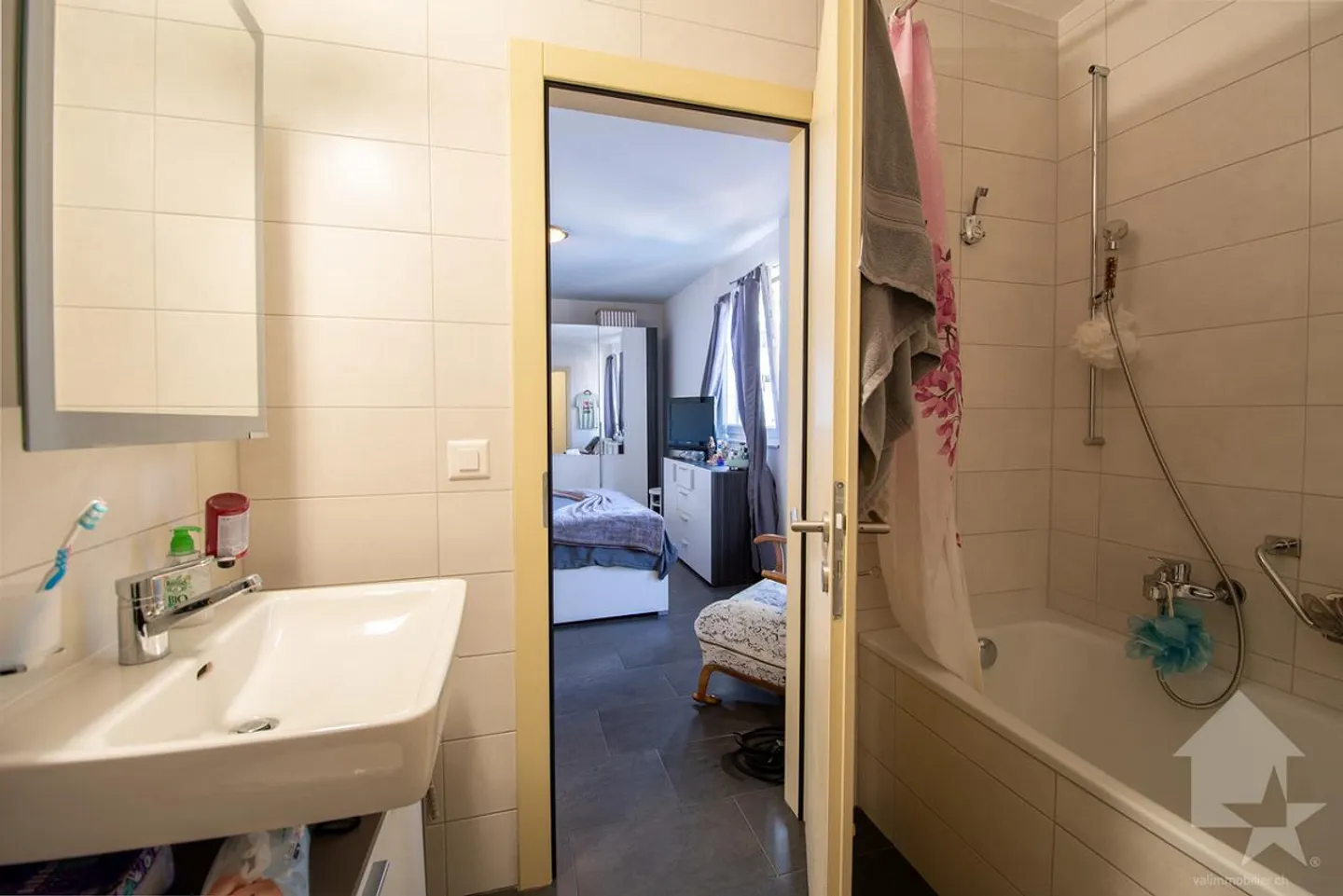 Appartement spacieux 4.5 pièces - Photo 14 sur 16