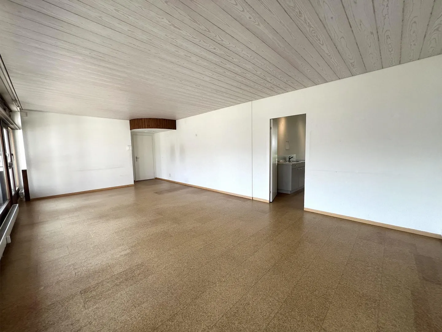 Versatile commercial space in a central location - Photo 5 of 12