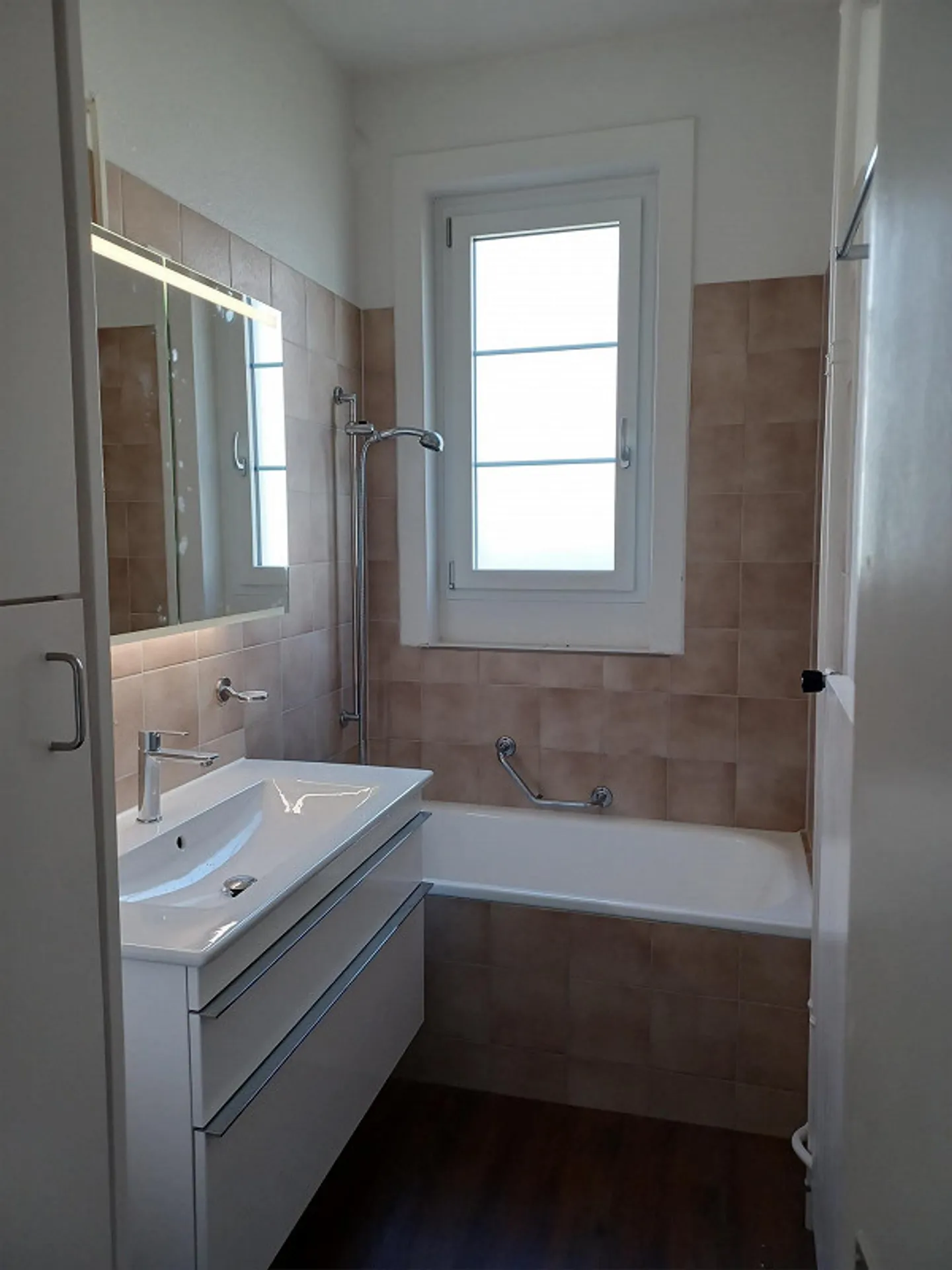 3-room apartment on Scheuermattweg with beautiful garden for shared use - Photo 4 of 10