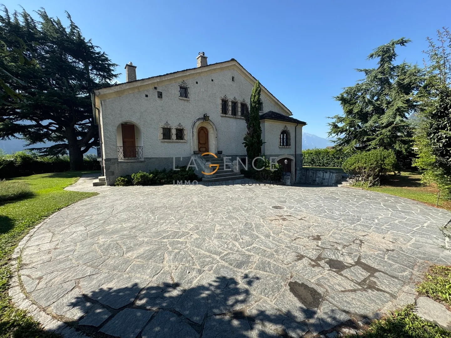 Una proprietà straordinaria, raramente sul mercato! - Foto 1 di 14