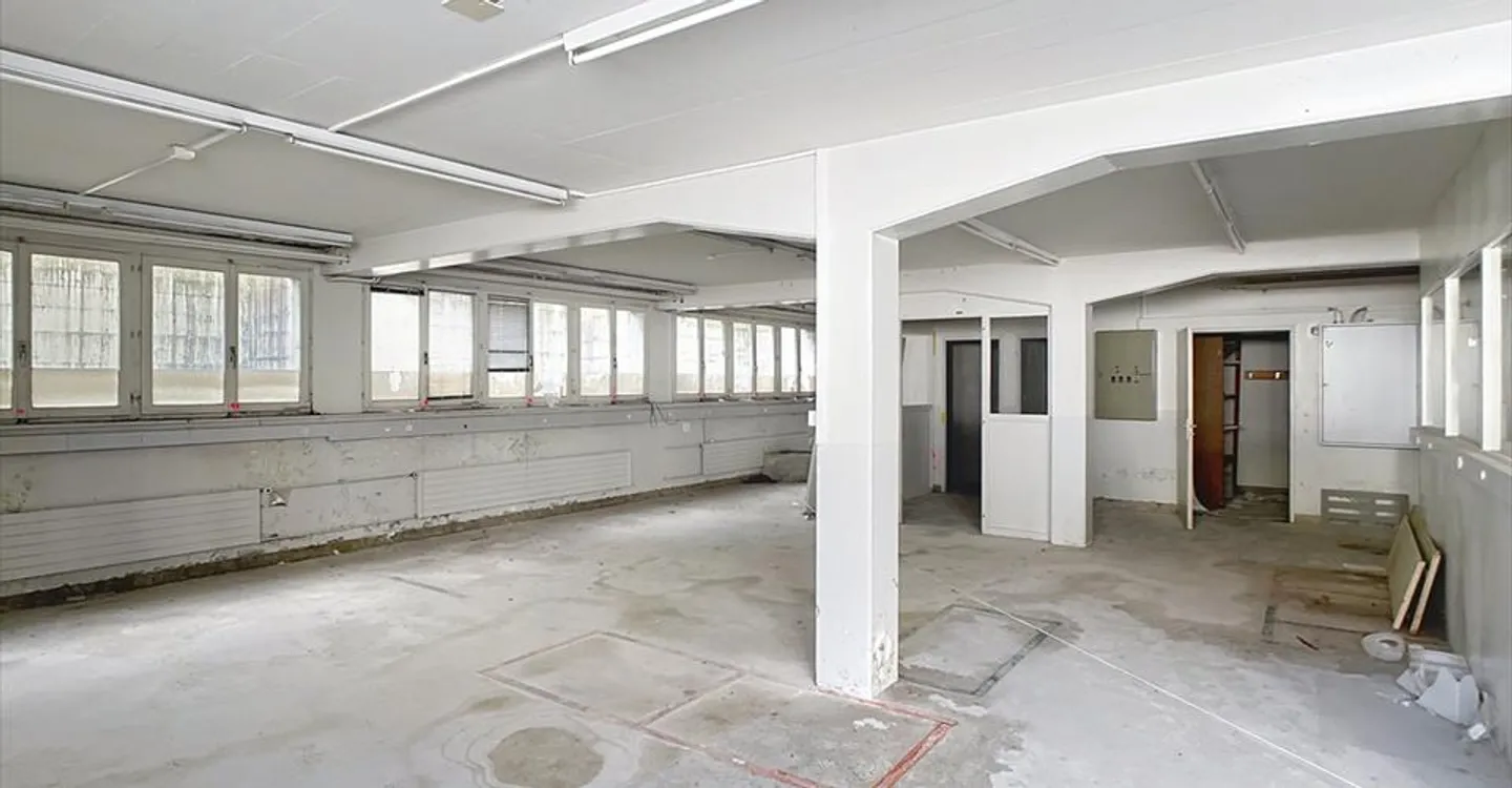 Espace commercial avec aménagement personnalisé - Photo 4 sur 5