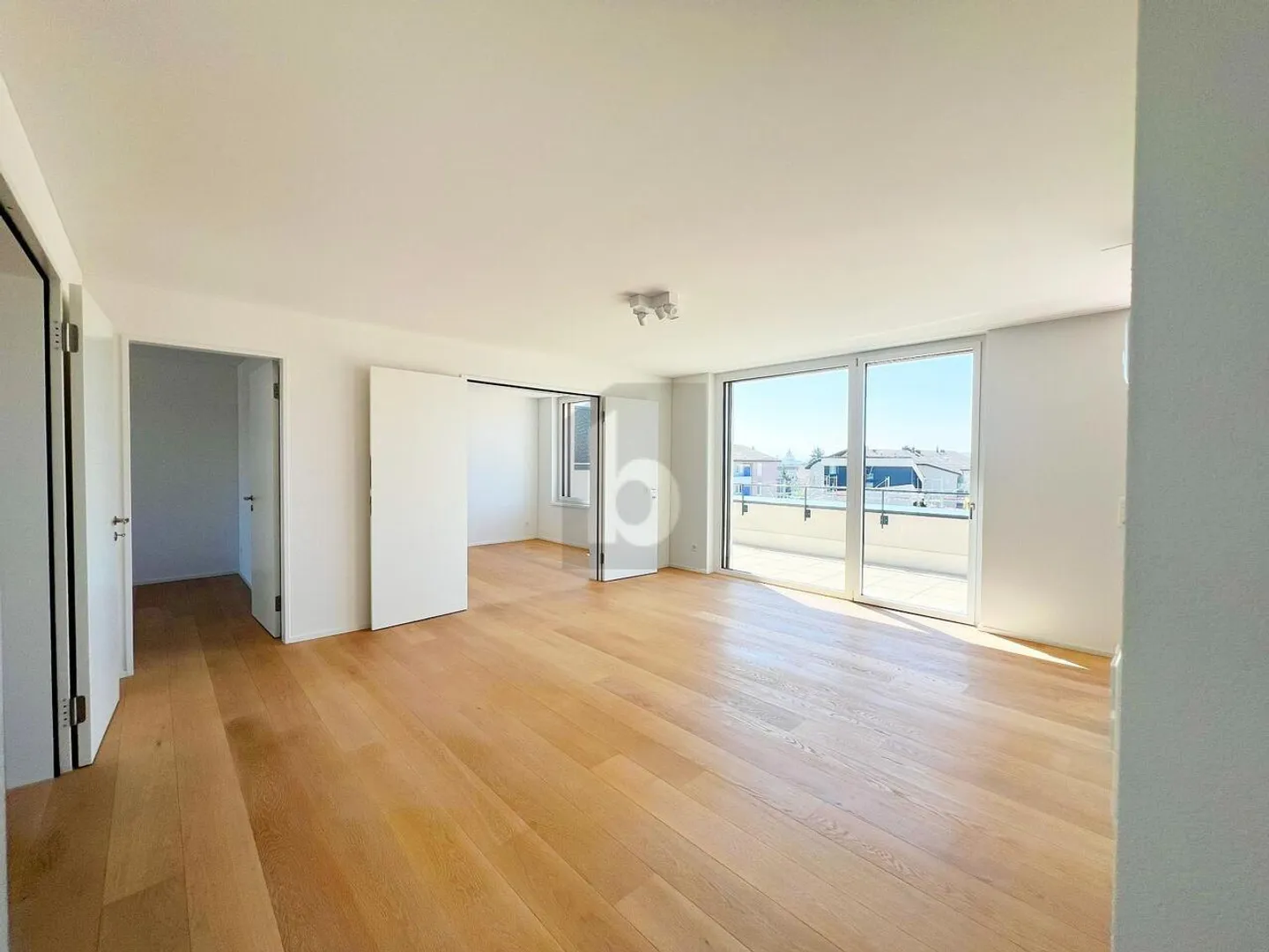 Spacious Maisonette in Affoltern - Photo 1 of 6