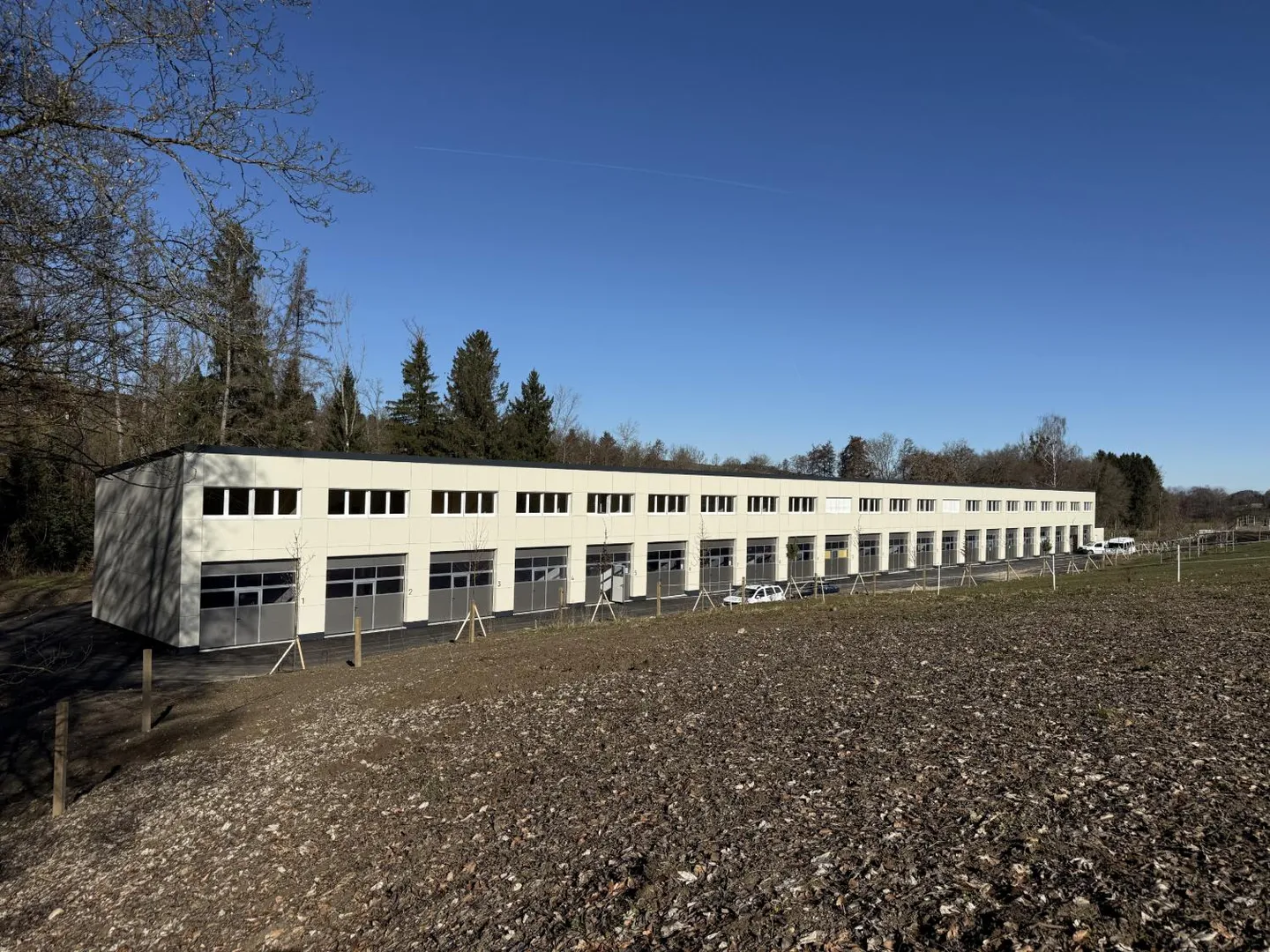 Moderne Box in Carrouge - Foto 2 von 9