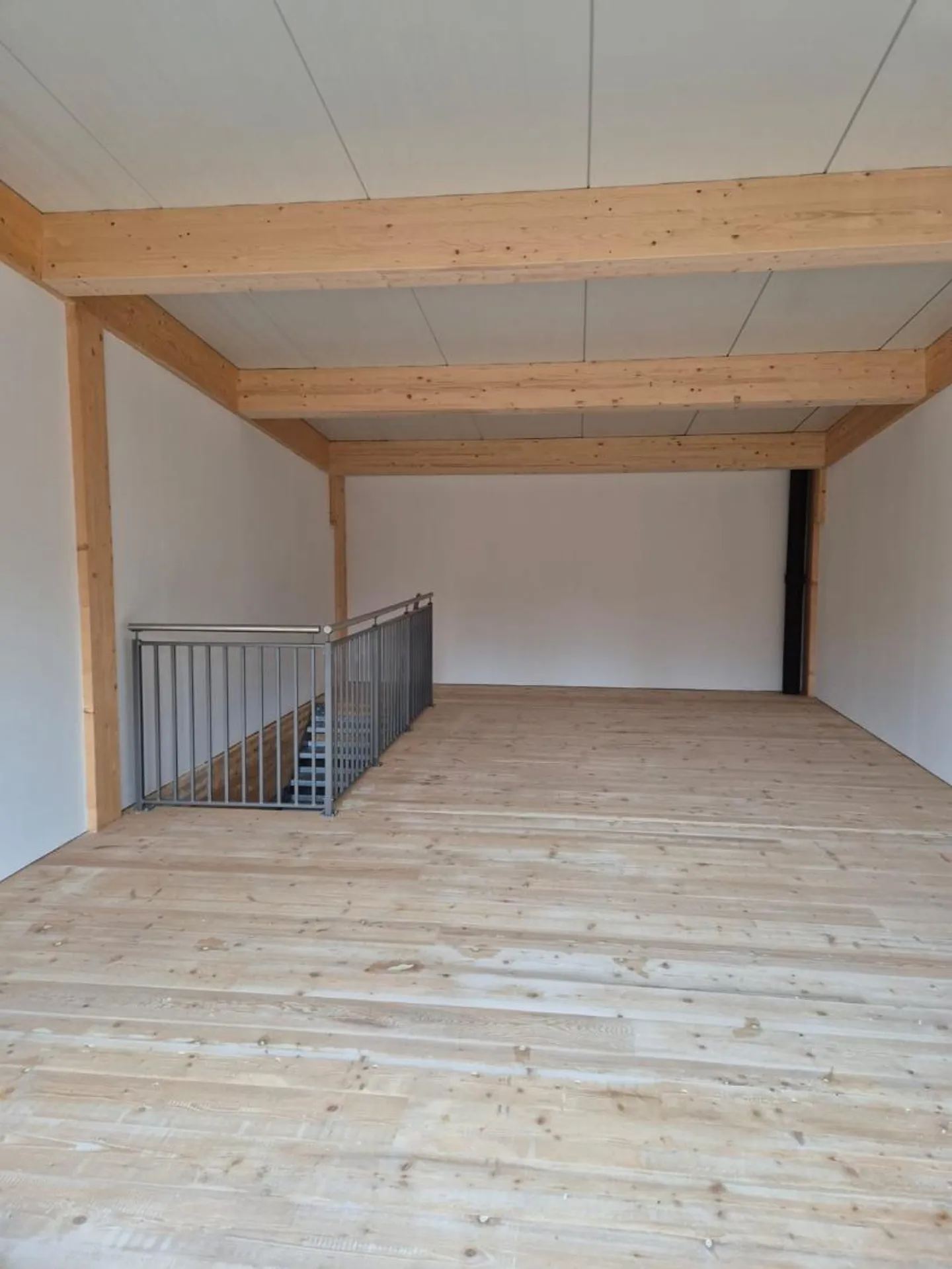 Moderne Box in Carrouge - Foto 3 von 9