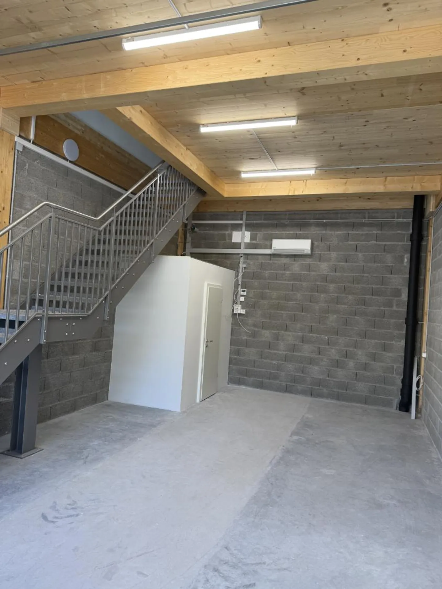 Moderne Box in Carrouge - Foto 5 von 9