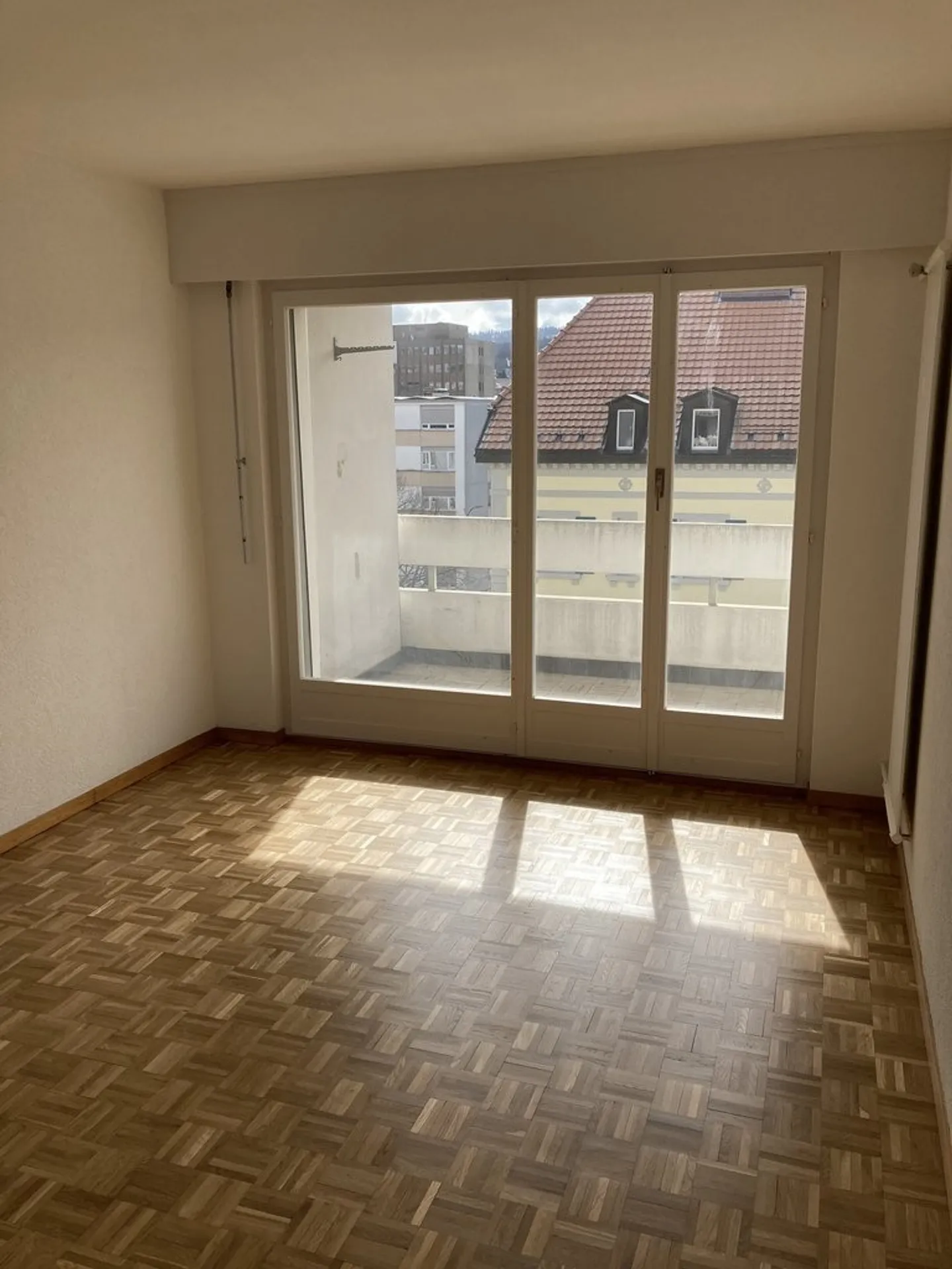 1st Net Rent Offered - Beautiful 3-Room Apartment - Photo 1 of 6