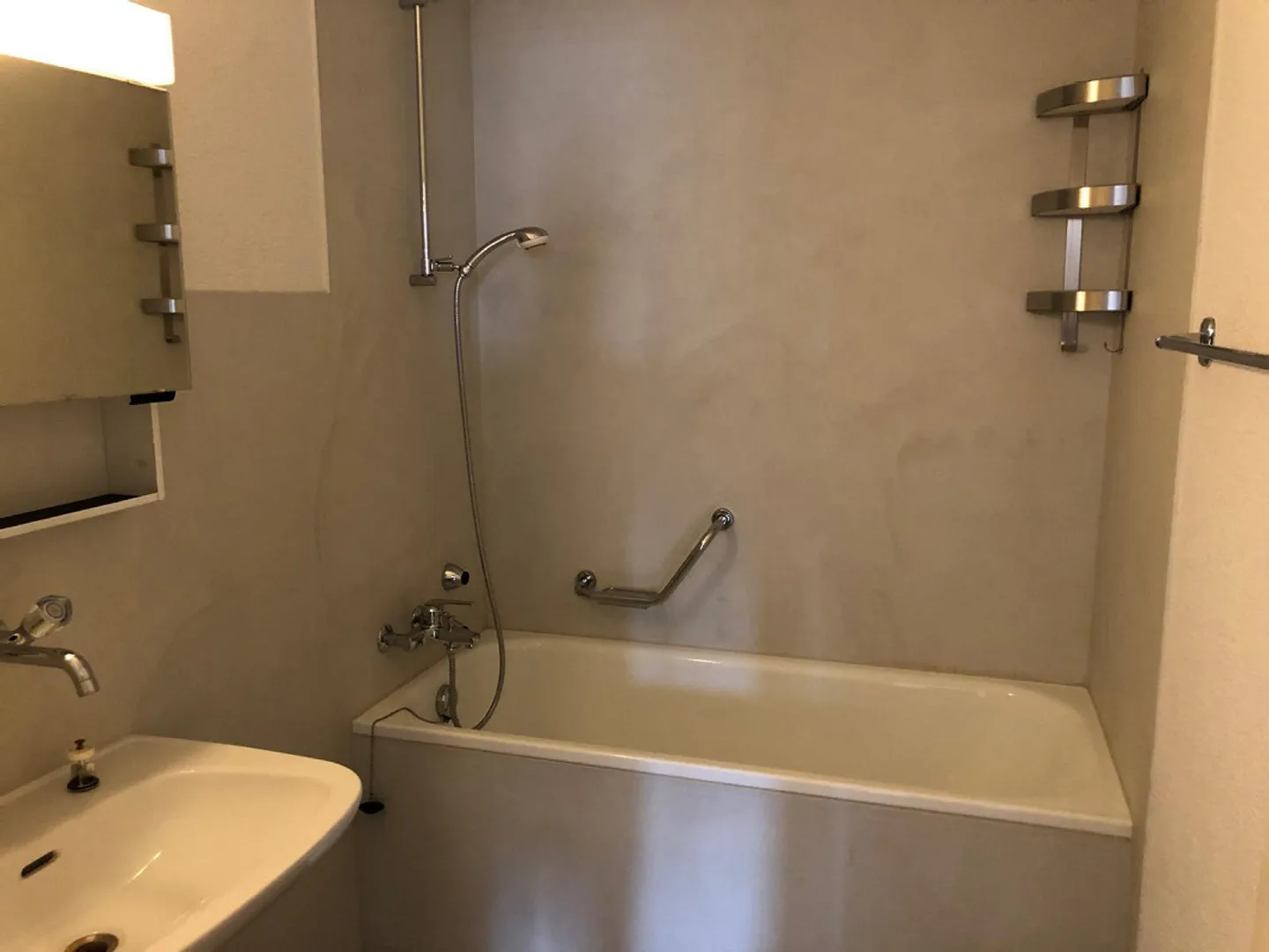 4.5 Room Apartment in Lyssach - Living in a Beautiful Location - Photo 13 of 18