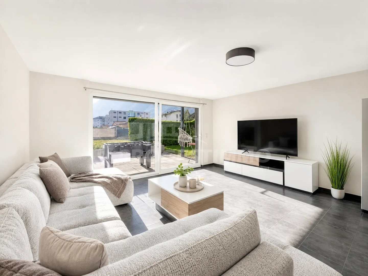 AUSSERGEWÖHNLICHE 4,5-ZIMMER-WOHNUNG MIT ALPENBLICK - Foto 4 von 12