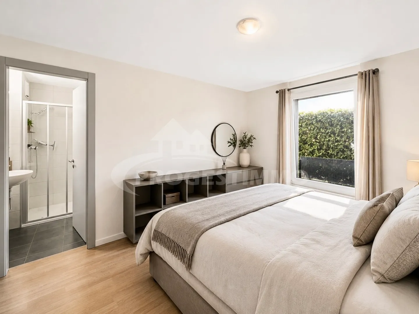 AUSSERGEWÖHNLICHE 4,5-ZIMMER-WOHNUNG MIT ALPENBLICK - Foto 7 von 12