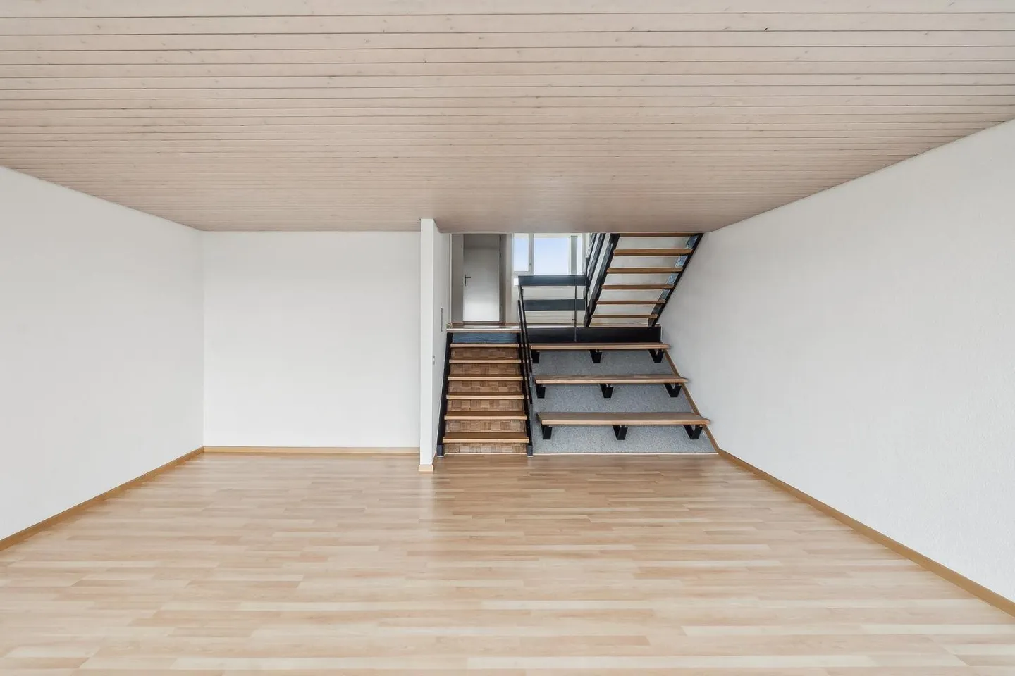 Appartamento Accogliente con Balcone - Foto 2 di 8