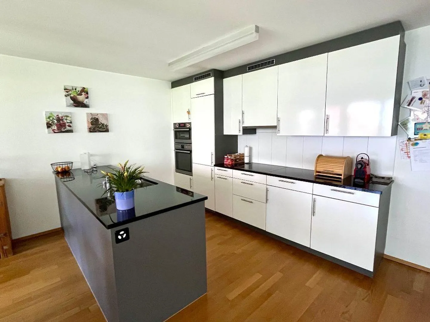 Appartement moderne de 4,5 pièces au centre d'Illnau - Photo 2 sur 12