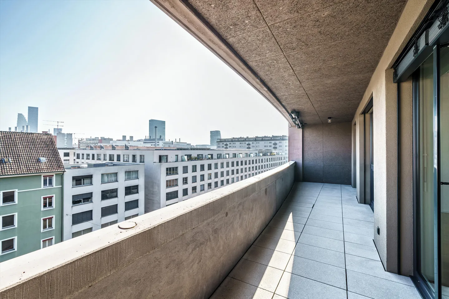 Vivre dans le centre urbain - Photo 7 sur 8