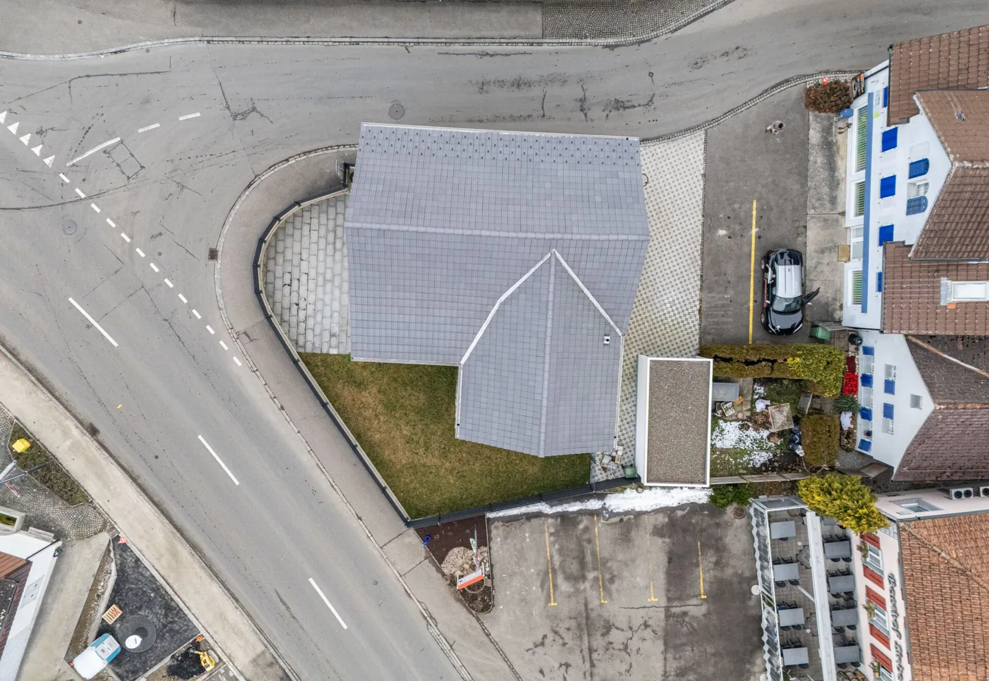 Maison individuelle indépendante dans un emplacement central - Photo 35 sur 36