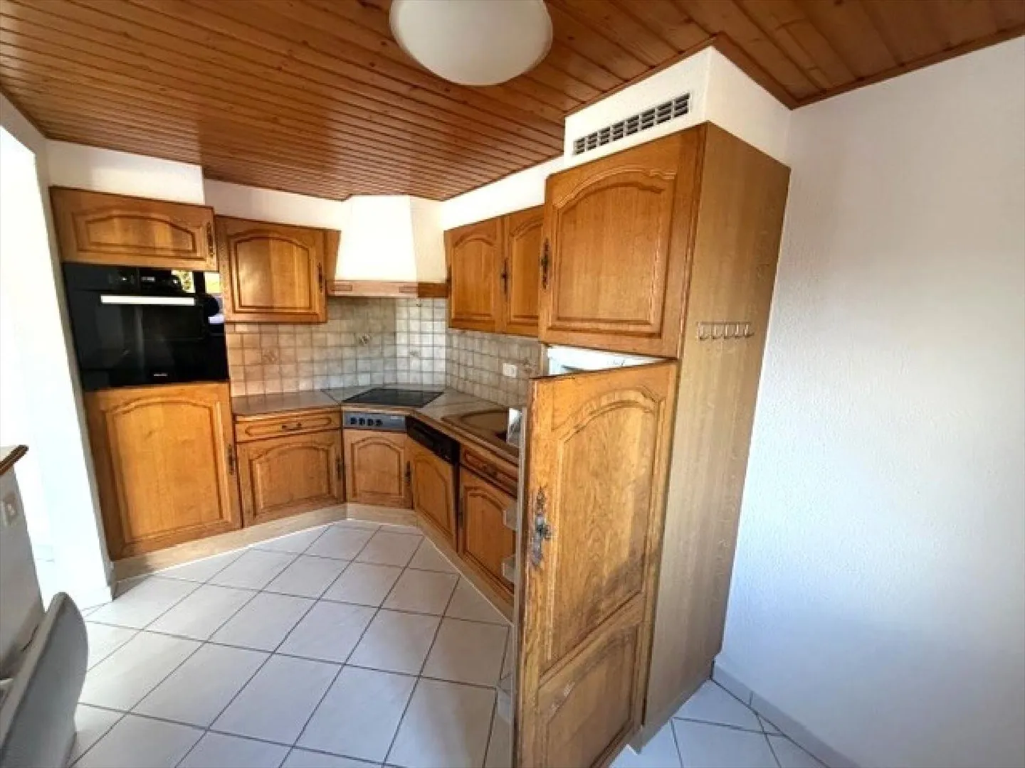 Joli appartement avec jardin - Photo 2 sur 8