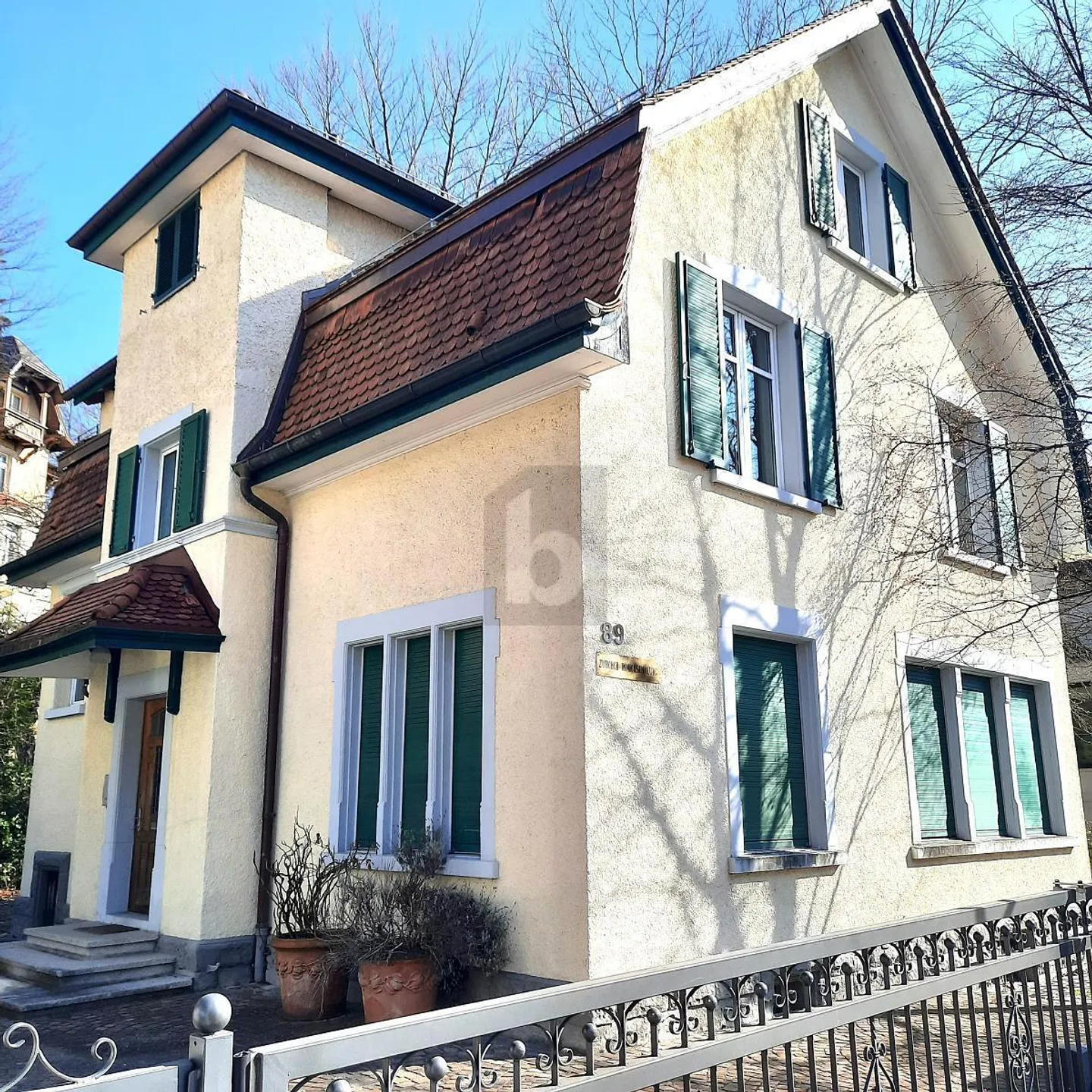VILLA NEL CUORE DEL ZÜRICHBERG - Foto 1 di 6