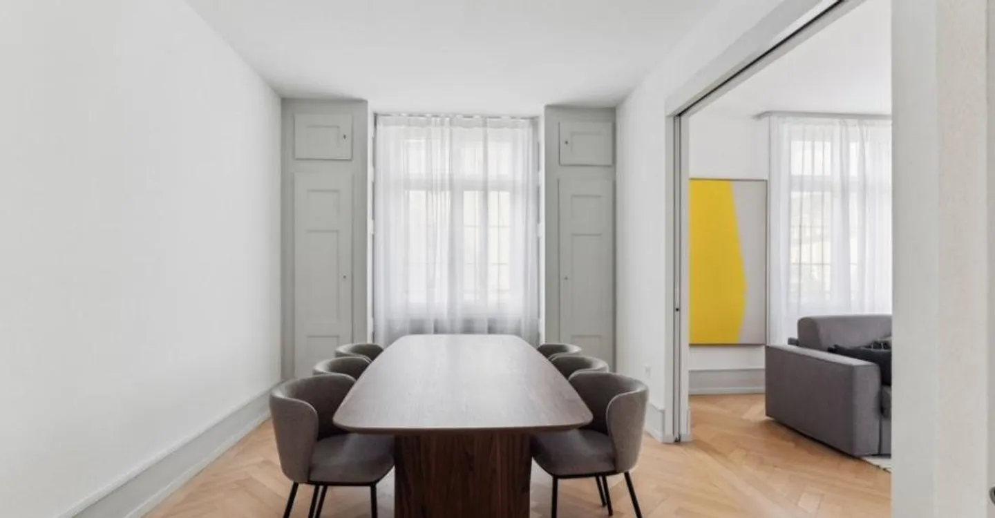 Magnifique appartement meublé et rénové de 113 m2 en centre-ville - Photo 5 sur 11